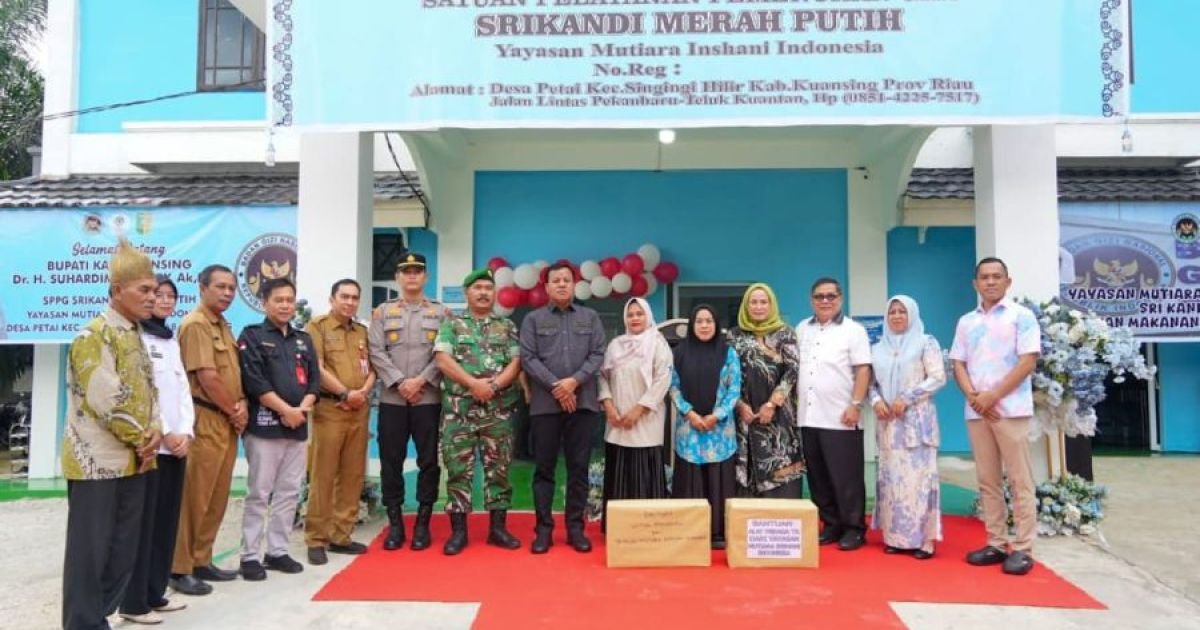 GRAND OPENING Satuan Pelayanan Pemenuhan Gizi  SPPG SRIKANDI MERAH PUTIH